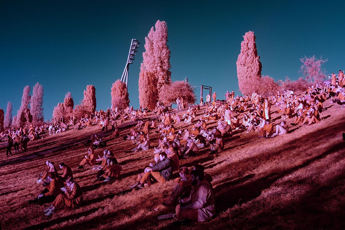 Sun Worshippers and Techno Vibes: A Day in Mauerpark, Deutschland