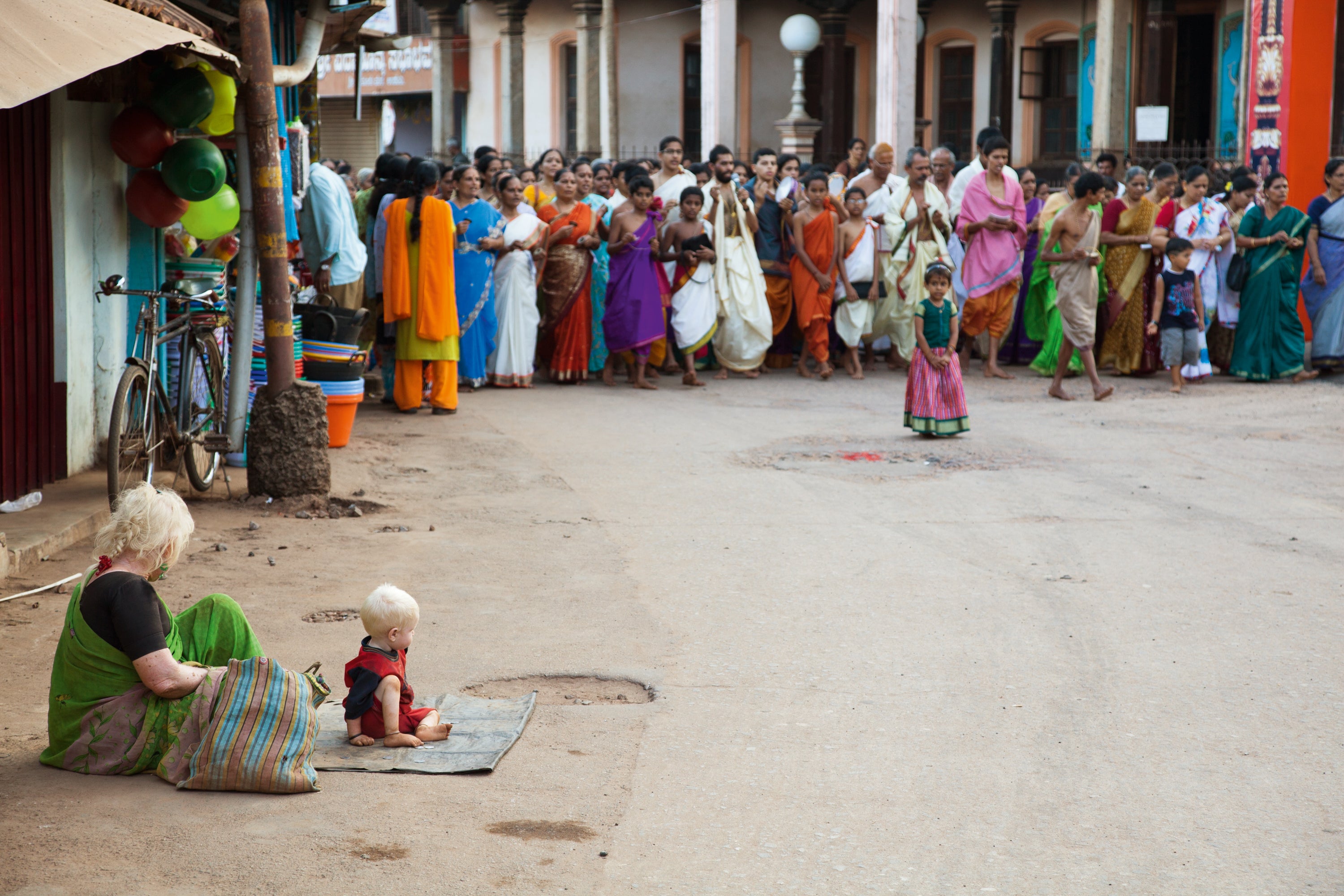 Sankirtana - congregational singing of the holy names of god at Krishna Temple in Udupi, Karnataka #1/8